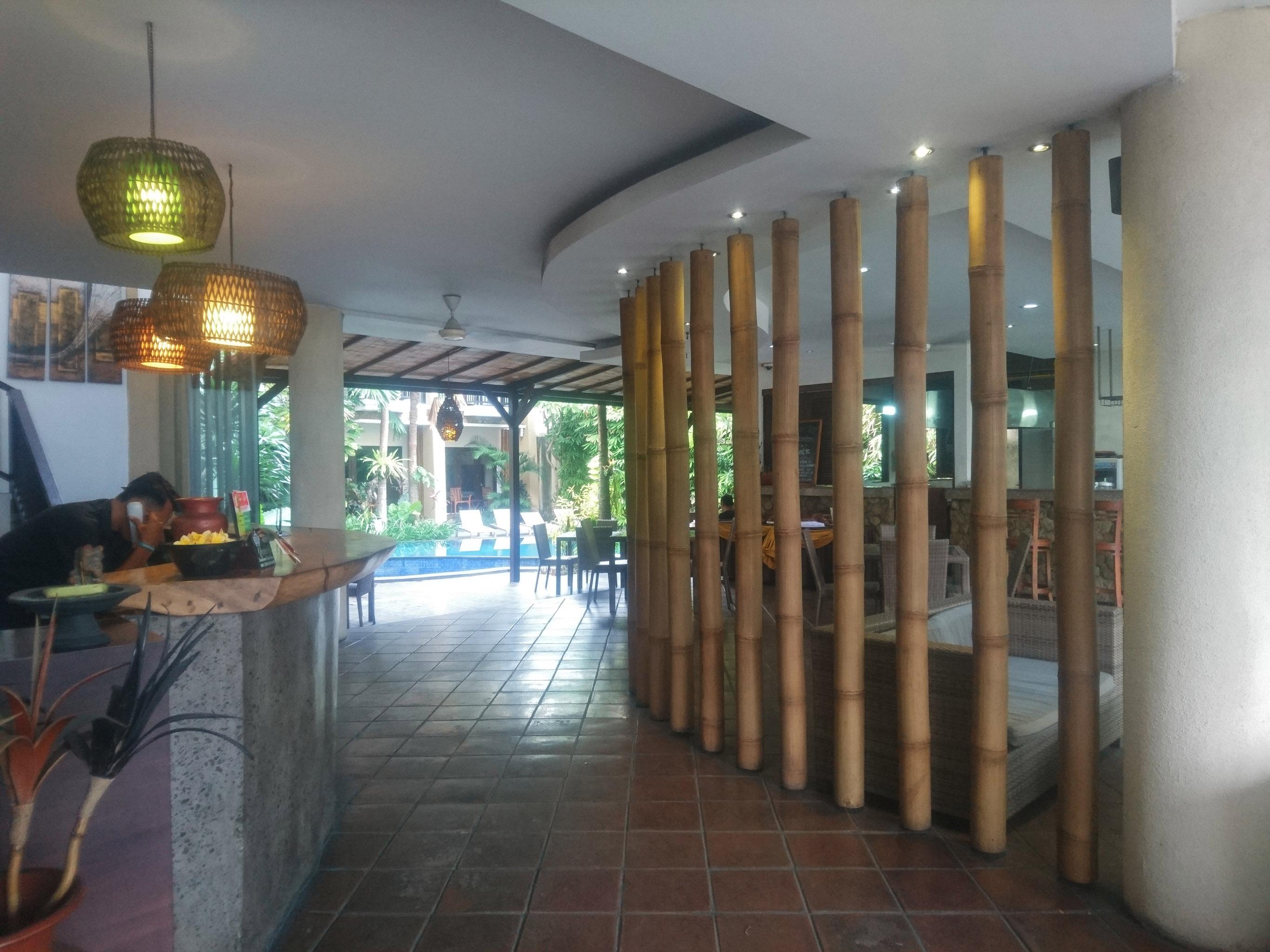 Suris Boutique Hotel Kuta  Exterior photo