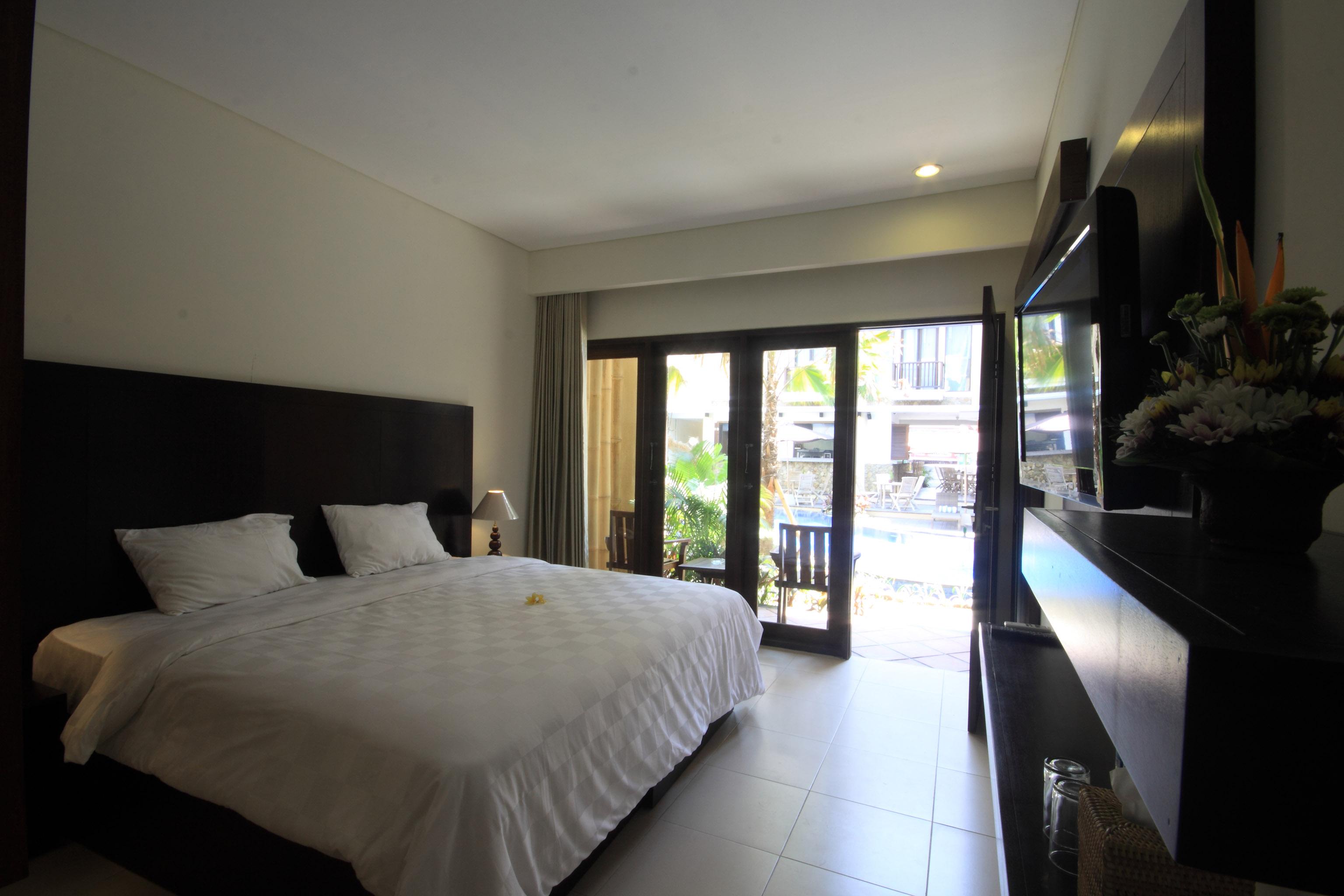 Suris Boutique Hotel Kuta  Exterior photo