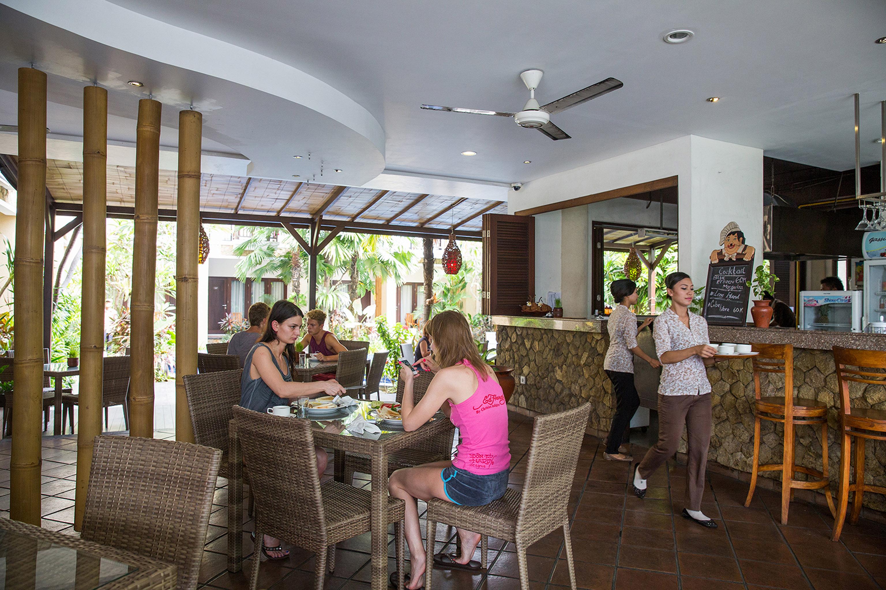 Suris Boutique Hotel Kuta  Exterior photo