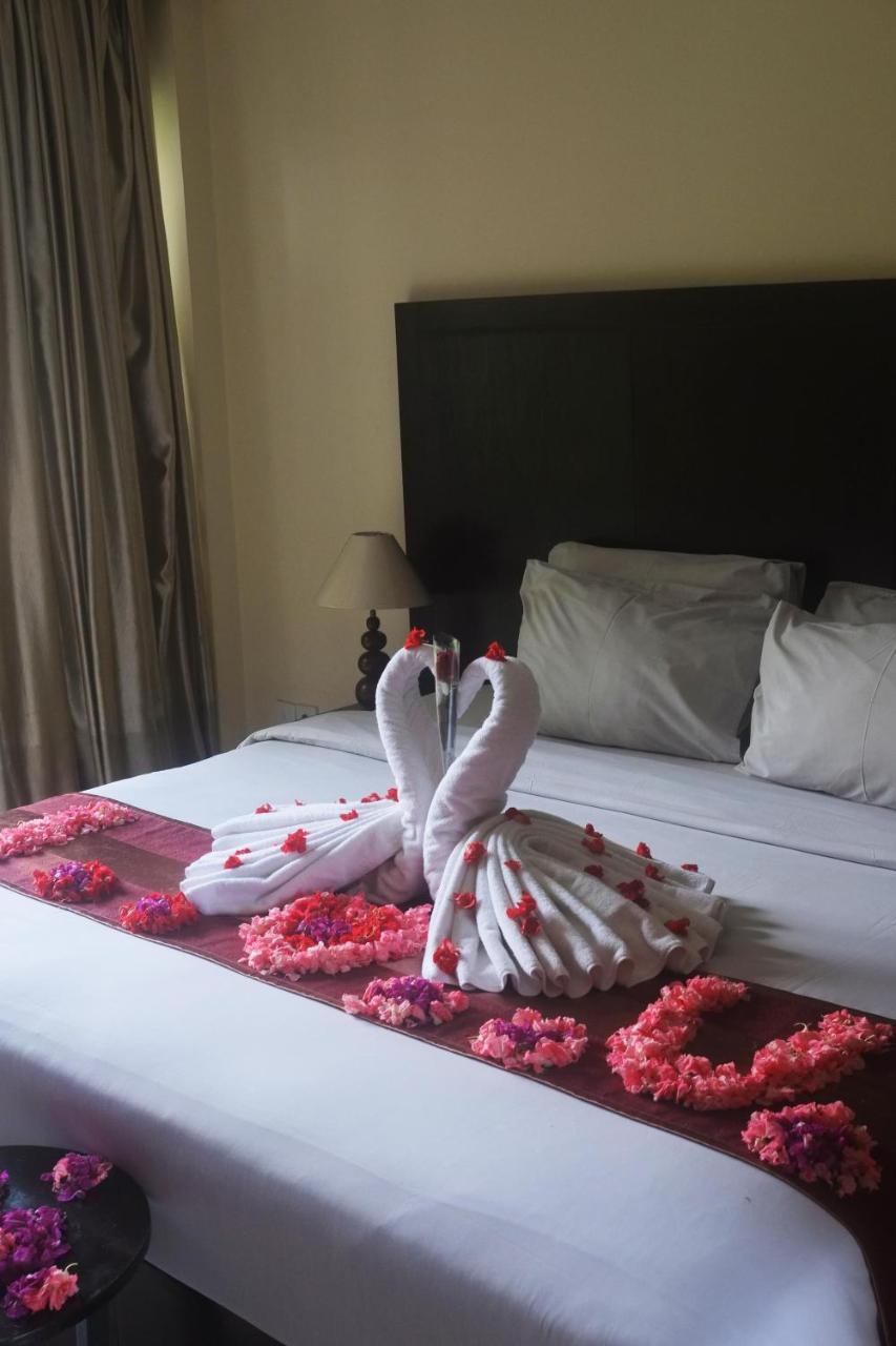 Suris Boutique Hotel Kuta  Exterior photo